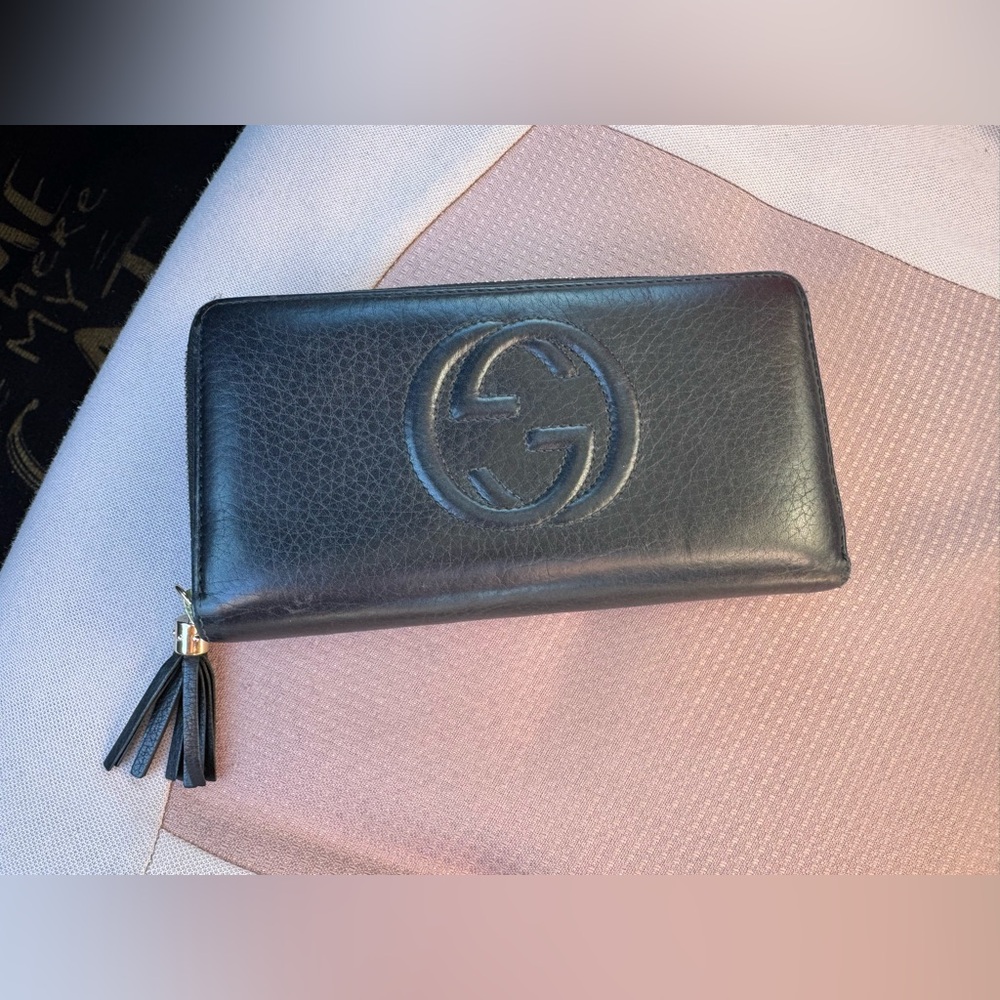 Gucci wallet